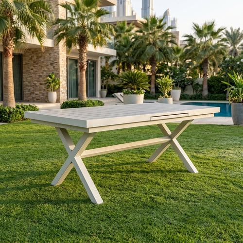 Luxury Extendable Outdoor Dining Table | Aluminum Frame & WPC Top